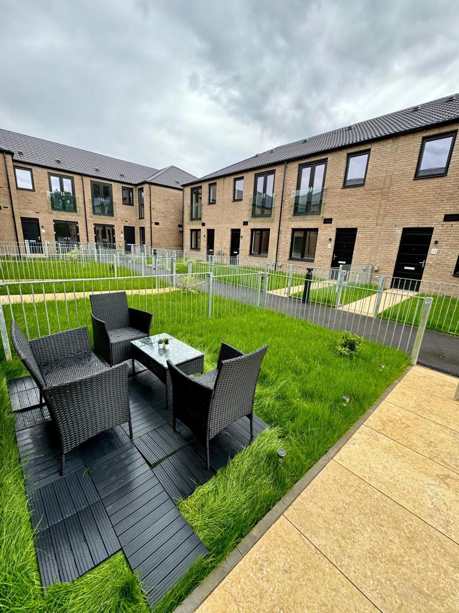 Brand New Flat 5 With Free Parking And Fast Wifi Apartment York Exterior photo